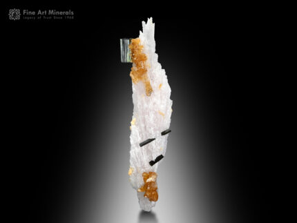 Childrenite with Tourmaline and Albite from Pakistan